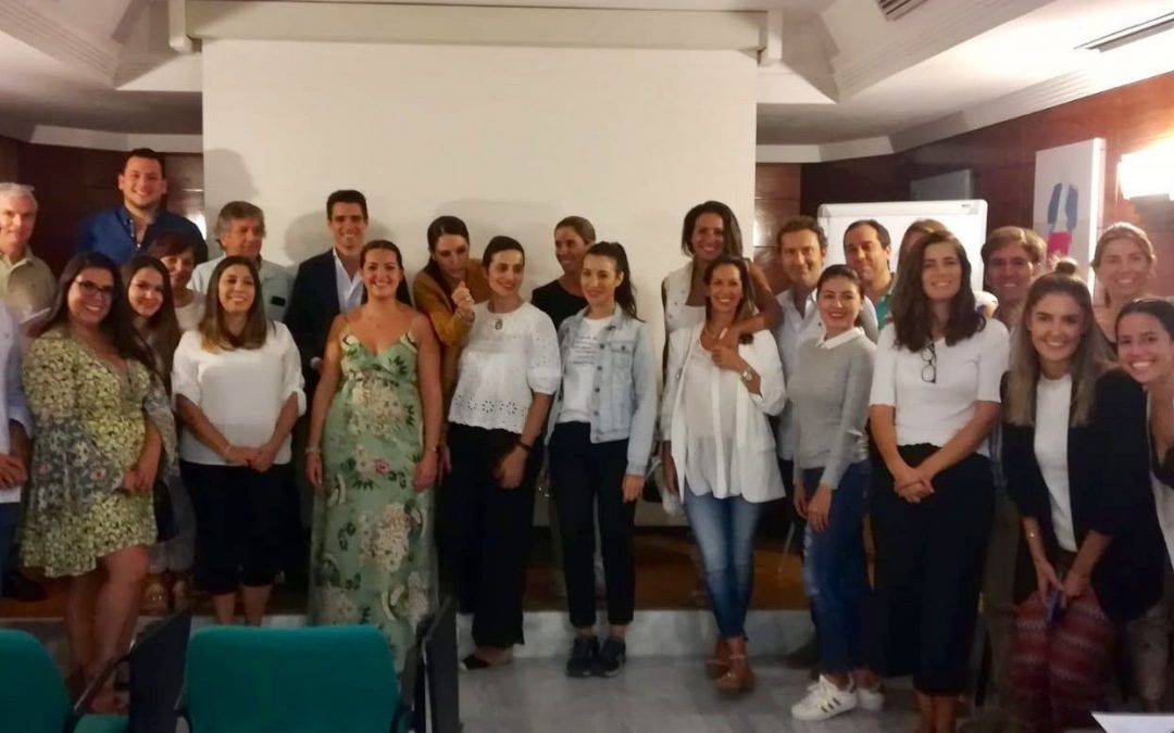 El Dr. Alberto Sierra ha impartido la sesión clínica: Casos Complejos en Endodoncia ¿Dónde está el Límite?