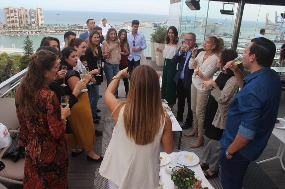 III EDICIÓN ALMUERZO DE BIENVENIDA PARA LOS JÓVENES DENTISTAS (4)