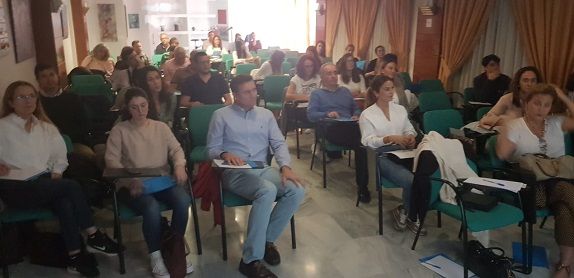 El Dr. Arellano impartió el curso Odontología Adhesiva Estética. Composites y Estratificación el pasado fin de semana