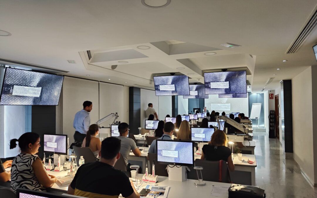 El curso: “Protocolos de Actuación en Endodoncia para Simplificar lo Complejo» ha tenido una buena acogida