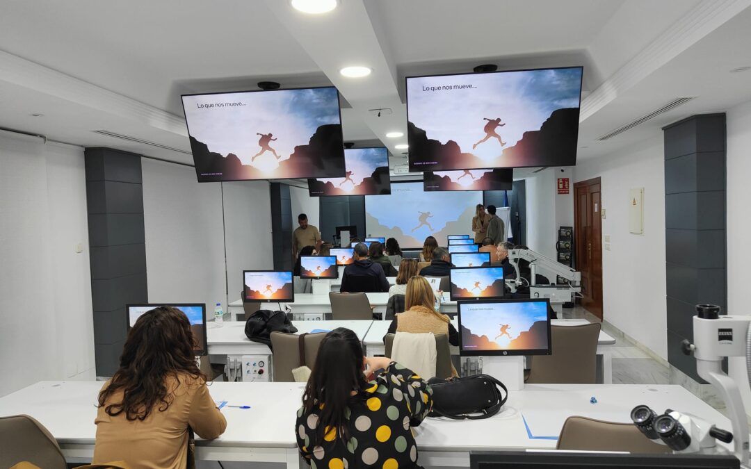 La Dra. Radics ha impartido el curso: «Cómo evitar el burnout y encontrar la felicidad en la odontología»